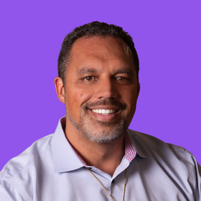 Aaron Kamauu Headshot (1)