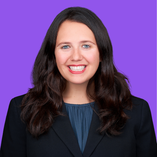 Amy Crowe Headshot